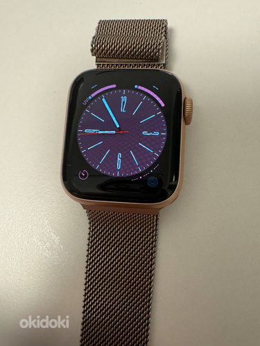 Apple Watch Series 5 40 мм (фото #2)