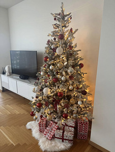 Kunstkuusk 210cm LED tuledega (3 foto / 4)