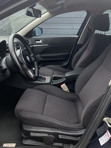 Alfa Romeo 159 Sportwagon 1,9 JTDM 110kw 2007a (10 foto / 15)