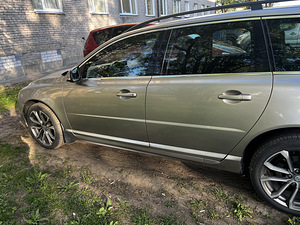 Volvo v70 (7 фото из 7)