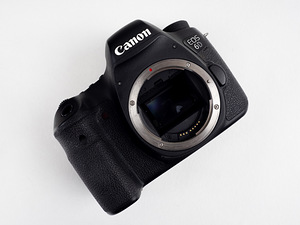 Canon EOS 6D Mark I kere + Canon EF 85mm f/1.8 (3 foto / 5)
