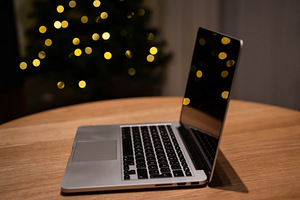 Apple MacBook Pro (Retina, 13-inch, Early 2015) (4 foto / 9)