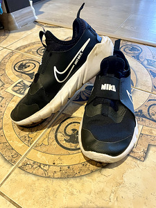 Tossud Nike 36 suurus (1 foto / 3)