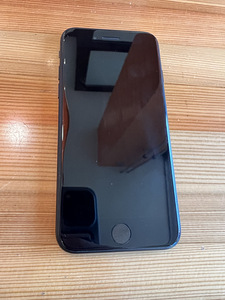 iPhone SE 2020, 64 GB (1 foto / 2)