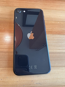 iPhone SE 2020, 64 GB (2 foto / 2)