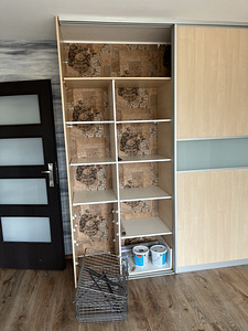 Продам шкаф с содержимым, горки, монтажные рейки (3 фото из 5)