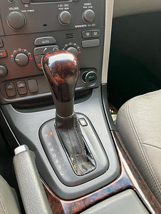Volvo s80 2.4d atm (4 foto / 8)