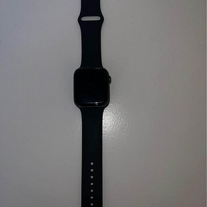 Apple Watch Series 5 Aluminium + GPS (44mm) (3 foto / 3)