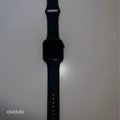 Apple Watch Series 5 Aluminium + GPS (44 мм) (фото #3)