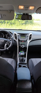 Продам Hyundai i30 (6 фото из 9)
