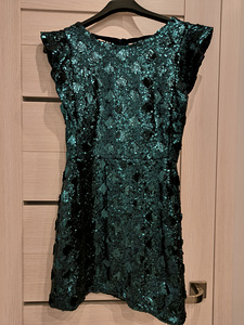 Zara roheline peokleit (1 foto / 4)