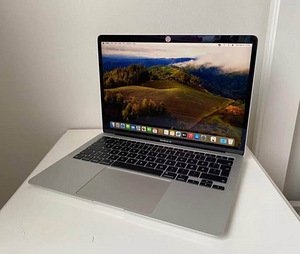 MacBook Air 13,3 Apple M1, Аккумулятор 95% (1 фото из 9)