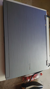 Dell latitude E6410 (5 foto / 5)