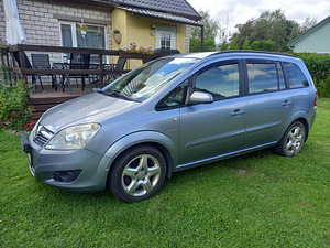 Opel Zafira (1 foto / 9)