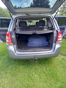 Opel Zafira (9 foto / 9)