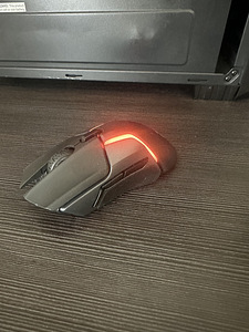 SteelSeries Rival 650 juhtmevaba mängurihiir (1 foto / 3)