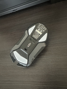 SteelSeries Rival 650 juhtmevaba mängurihiir (3 foto / 3)