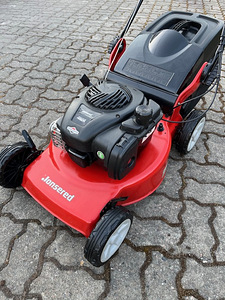 Iseliikuv muruniiduk Jonsered LM 2146CMD (Husqvarna) (6 foto / 7)