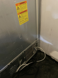 Kahepoolne külmik. LG kahe uksega külmkapp (4 foto / 9)