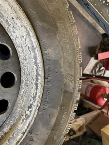 M: michelin x-ice north 4+ alumiinium plekkveljega 5x120 (4 foto / 5)