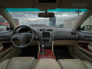 Lexus GS 300 Executive + Mark Levinson 3.0, 183 kW (7 foto / 8)