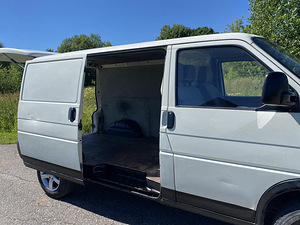 VOLKSWAGEN TRANSPORTER KASTEN (1 foto / 5)
