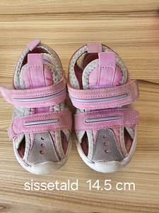 Laste jalanõud sandaalid beebijalatsid 19, 20, 21 tüdruku ki (8 foto / 10)