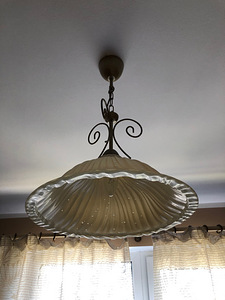 Продаю подвесную лампу (2 фото из 3)