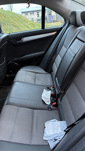 Mercedes 180c 2.1 d (6 foto / 7)