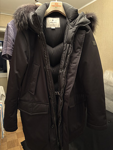 Woolrich (1 foto / 2)