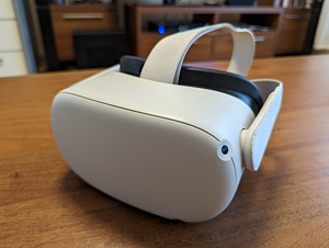 Oculus VR Quest 2 (Meta Quest) (2 фото из 2)