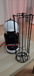 Кофемашина Nescafé Dolce Gusto, капсульная основа для кофема (1 фото из 1)