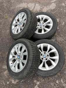 BMW X1 E84 xDrive20d 130 кВт 2009 (10 фото из 11)