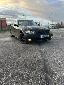 BMW e90 (3 foto / 5)