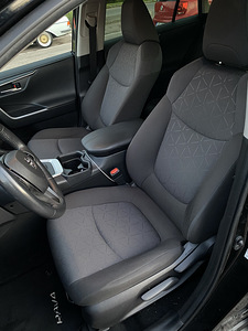 Toyota Rav4 LuxuryPlus (6 foto / 11)