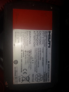 HILTI lööktrell + akulaadija + 2 akut + kohver! (3 foto / 7)