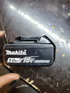 Makita 18v 5ah aku(3tk) (3 foto / 5)