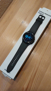 Galaxy watch 4 classic 42 BT (1 foto / 3)