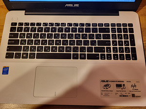 ASUS X554LA laptop (2 foto / 5)