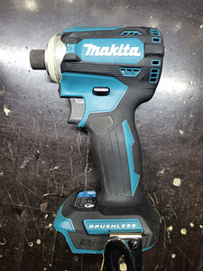 Makita dtd171 (3 foto / 4)