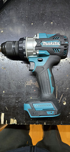 Makita akutrell DDF486 130/65 Nm (1 foto / 3)