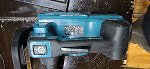 Makita UC004G akukettsaag 40v XGT + aku ja laadija (4 foto / 7)