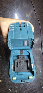 Makita DHR242 18V перфоратор (3 фото из 3)