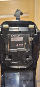 Makita DCL286F + 5 Ah аккумулятор (3 фото из 3)