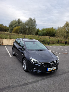 Opel Astra 1.6 diesel 2018 (4 foto / 5)