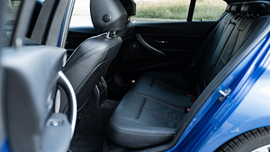 BMW F30 320d xdrive (11 foto / 15)