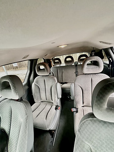 Chrysler Voyager 2.8 2005 (15 foto / 15)