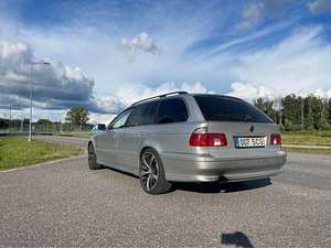 BMW 525d атм (4 фото из 5)