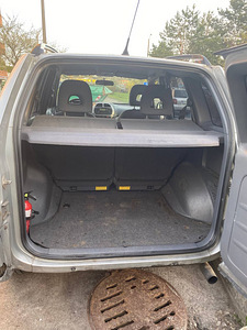 TOYOTA RAV4 (4 foto / 11)