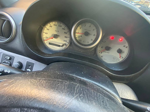 TOYOTA RAV4 (9 foto / 11)